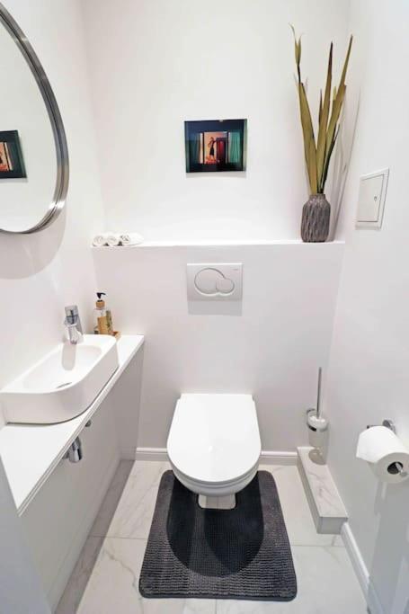 Smart Apt Mit Balkon Am Augarten Park Naehe Zentrum Wien Eksteriør bilde