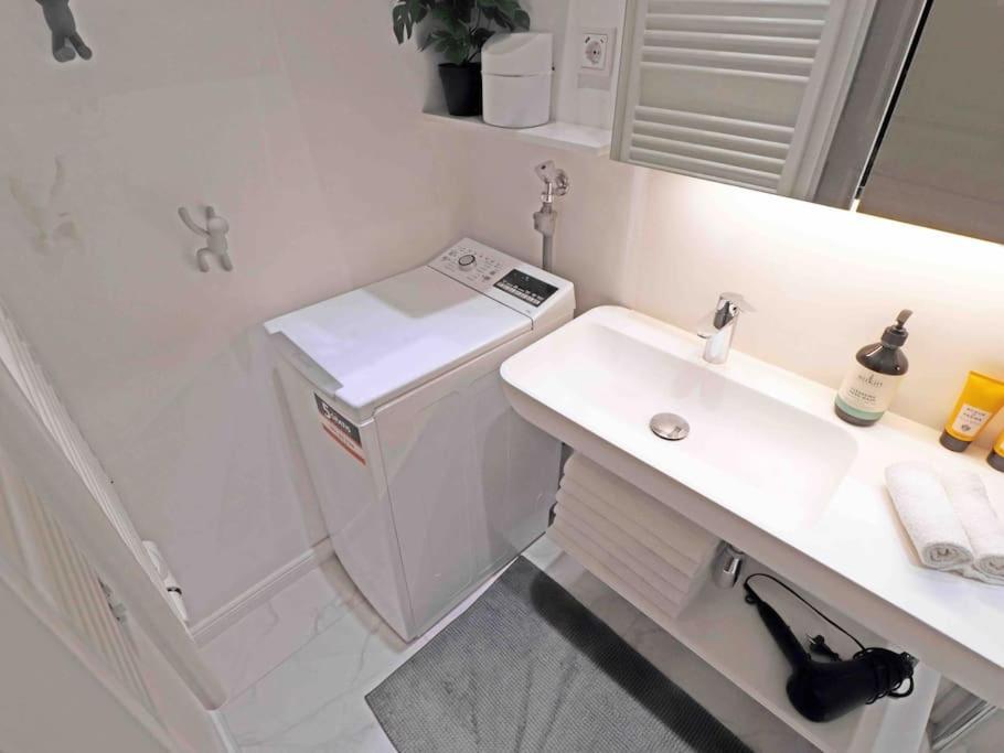 Smart Apt Mit Balkon Am Augarten Park Naehe Zentrum Wien Eksteriør bilde