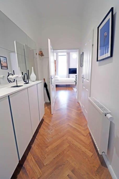 Smart Apt Mit Balkon Am Augarten Park Naehe Zentrum Wien Eksteriør bilde
